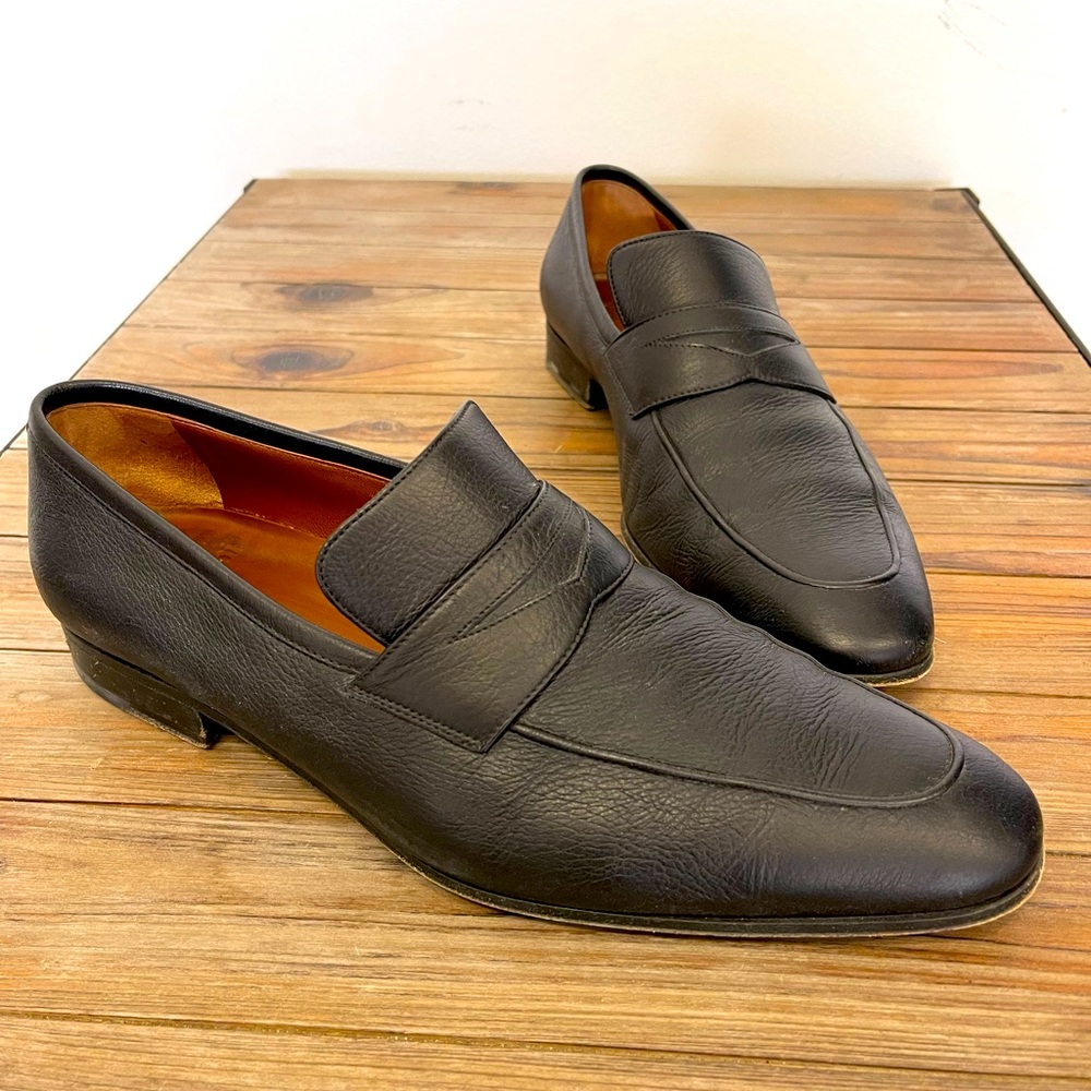 A. Testoni Made in Italy black pebble soft leather loafer in black. Sz 10